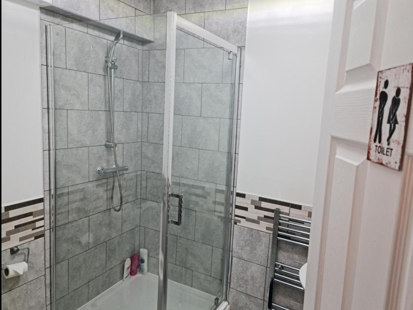 Cosy Studio With Kitchenette And Private Bathroom - 15Mins To Central London! Dış mekan fotoğraf