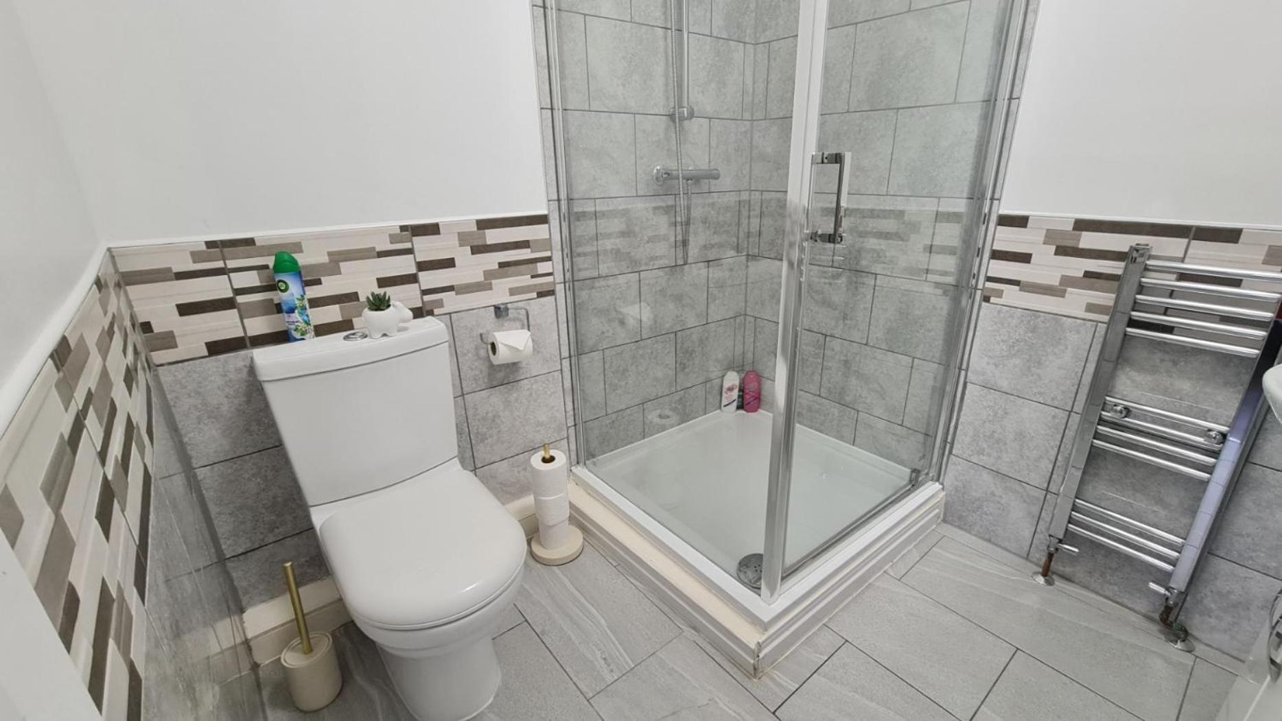 Cosy Studio With Kitchenette And Private Bathroom - 15Mins To Central London! Dış mekan fotoğraf