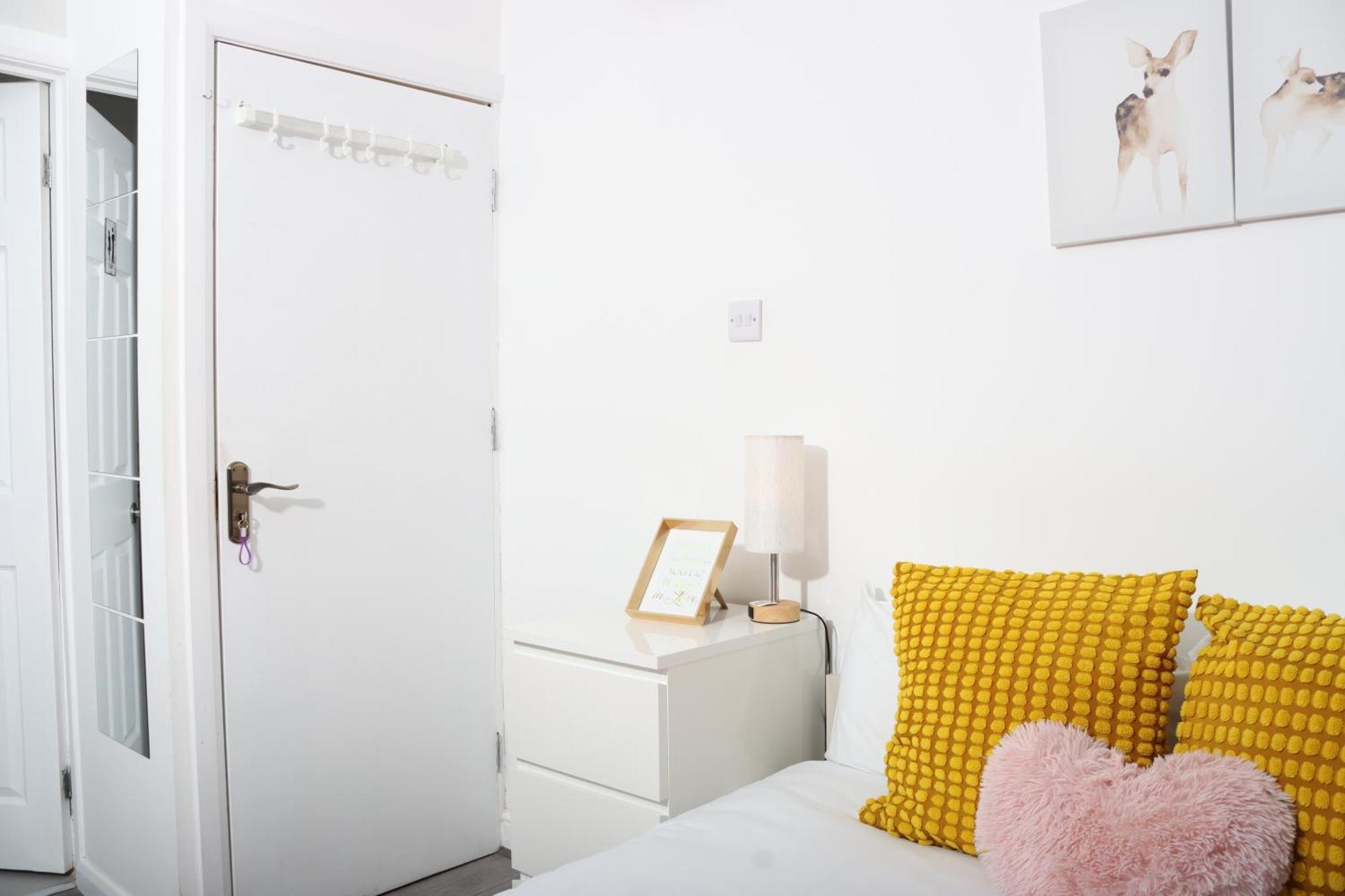 Cosy Studio With Kitchenette And Private Bathroom - 15Mins To Central London! Dış mekan fotoğraf