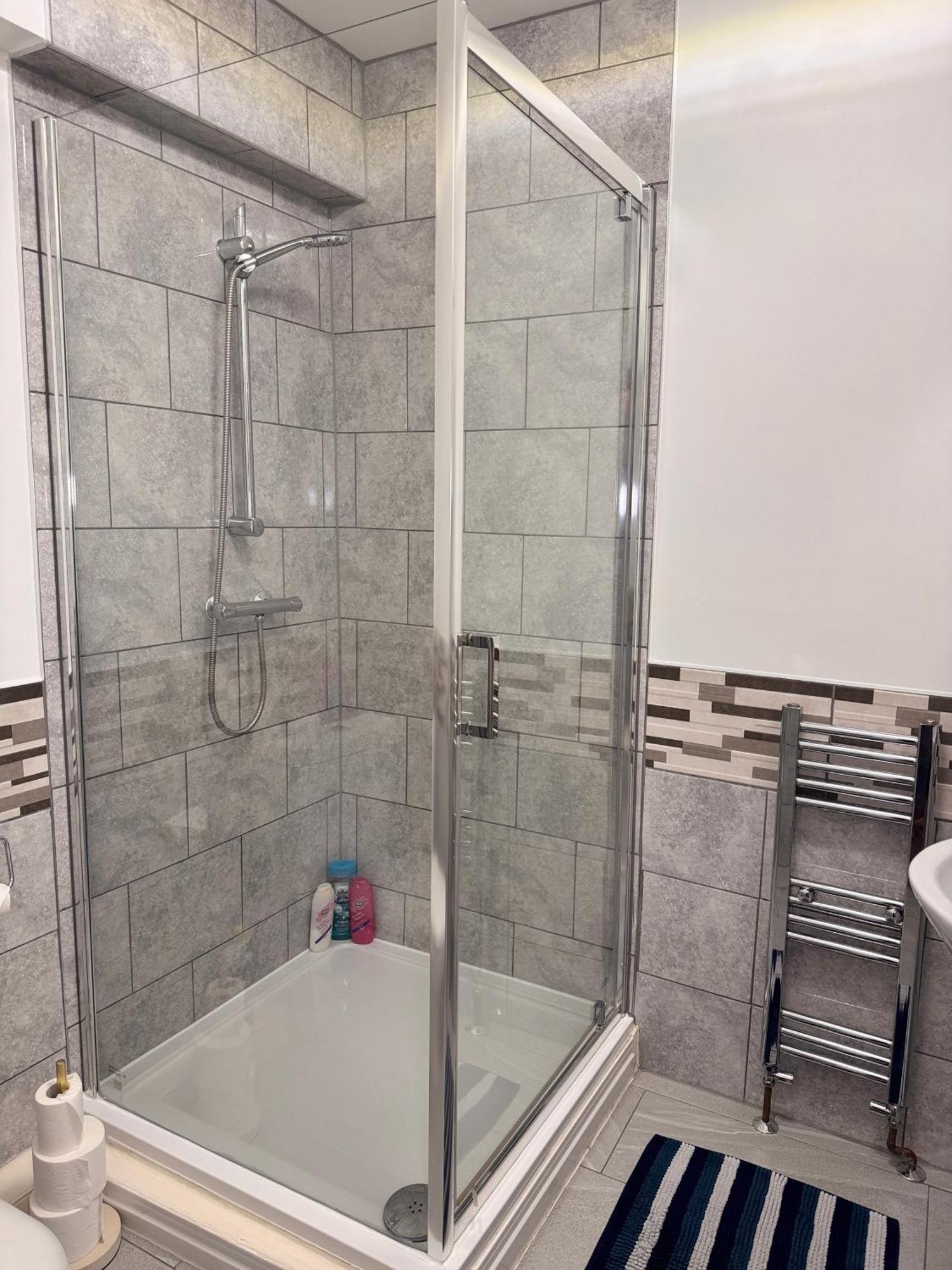 Cosy Studio With Kitchenette And Private Bathroom - 15Mins To Central London! Dış mekan fotoğraf