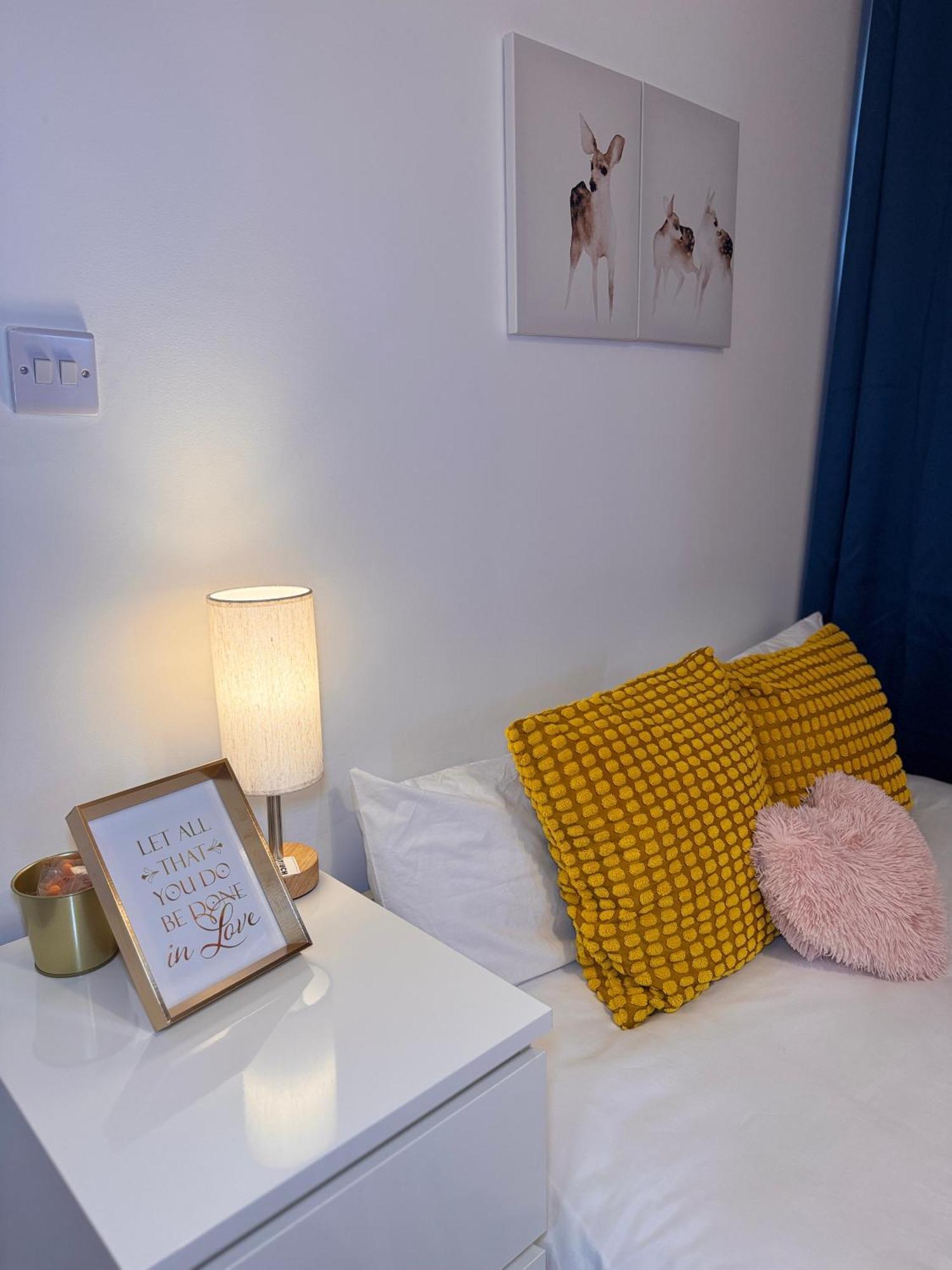Cosy Studio With Kitchenette And Private Bathroom - 15Mins To Central London! Dış mekan fotoğraf